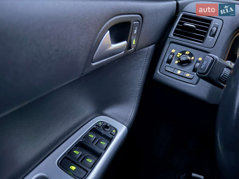 Седан Volvo S40 2012 в Житомирі