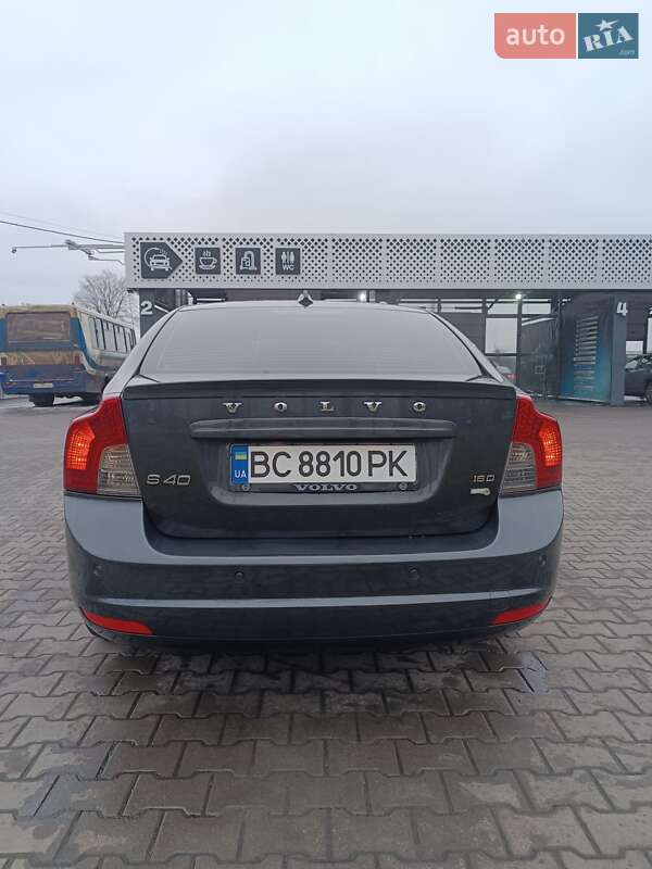 Седан Volvo S40 2009 в Шептицькому