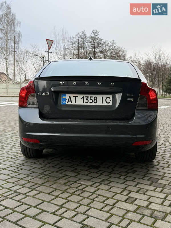 Седан Volvo S40 2010 в Івано-Франківську