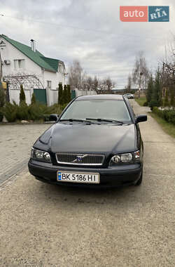 Седан Volvo S40 2000 в Вараші