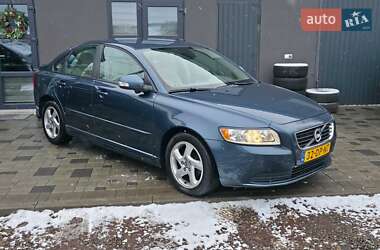 Седан Volvo S40 2011 в Ивано-Франковске