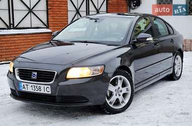 Седан Volvo S40 2010 в Ивано-Франковске