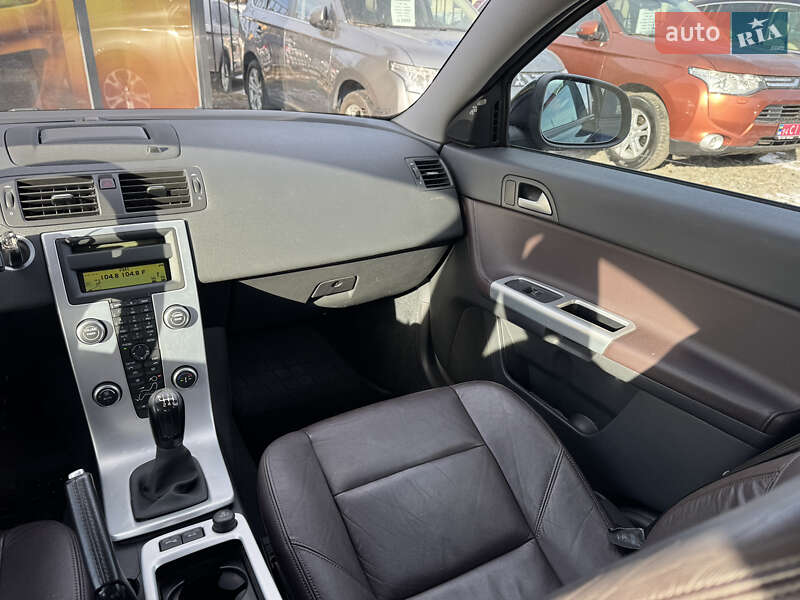 Седан Volvo S40 2011 в Стрию фото 36 Седан Volvo S40 2011 в Стрию