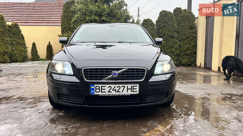 Седан Volvo S40 2004 в Кривом Роге