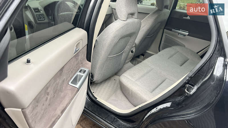 Седан Volvo S40 2004 в Кривом Роге