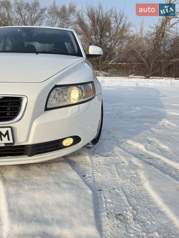 Седан Volvo S40 2012 в Киеве