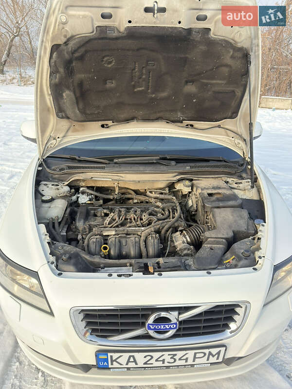 Седан Volvo S40 2012 в Киеве