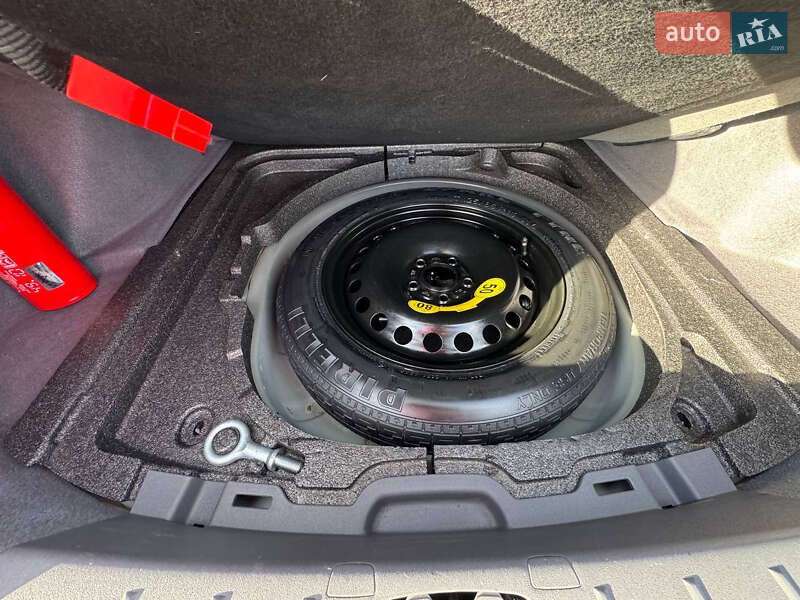 Седан Volvo S40 2011 в Стрые