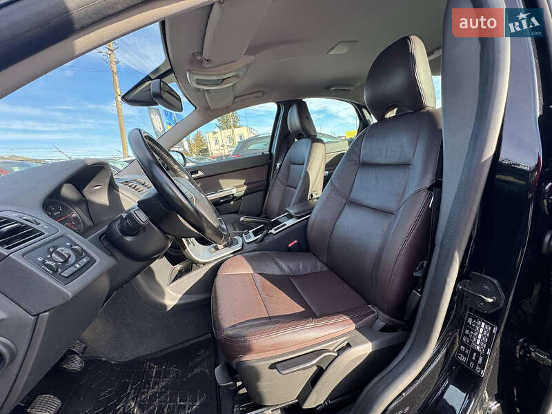 Седан Volvo S40 2011 в Стрые