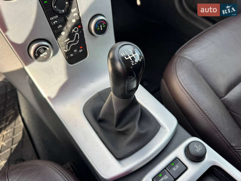 Седан Volvo S40 2011 в Стрые