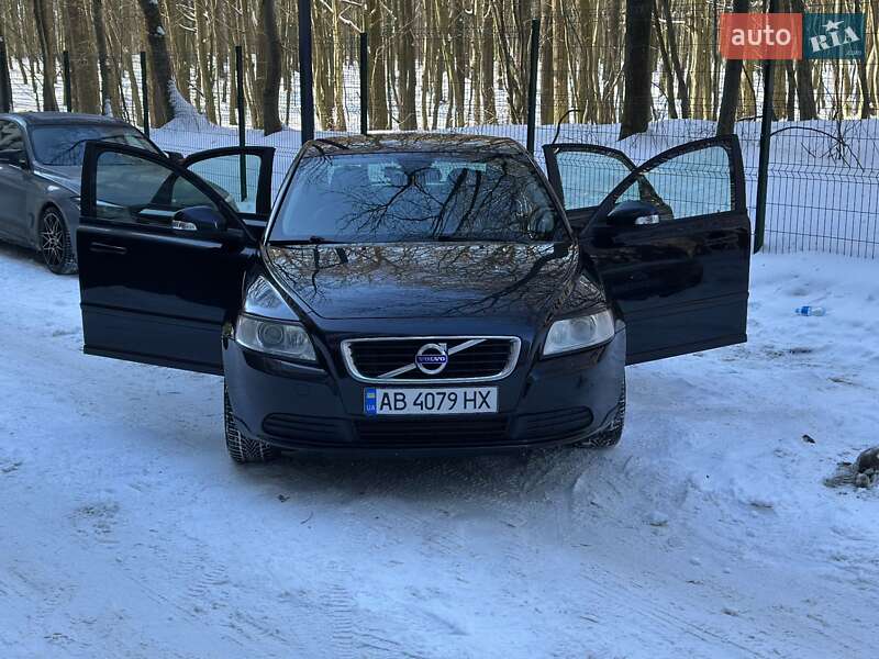Седан Volvo S40 2011 в Виннице