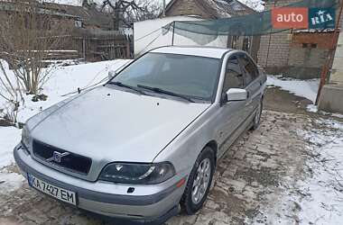 Седан Volvo S40 2000 в Кривом Роге