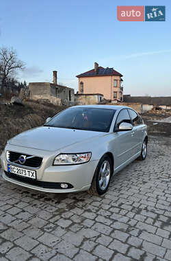 Седан Volvo S40 2012 в Николаеве