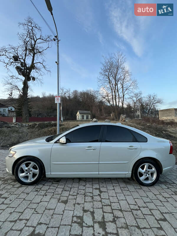 Седан Volvo S40 2012 в Миколаєві