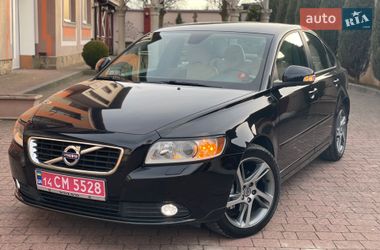 Седан Volvo S40 2011 в Стрию