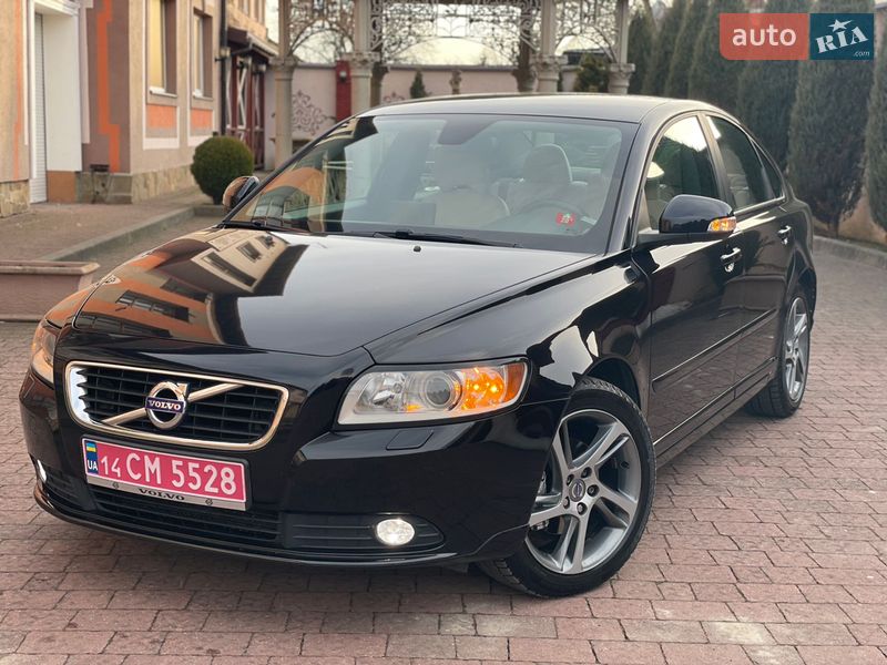 Седан Volvo S40 2011 в Стрию