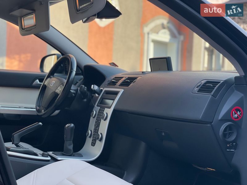 Седан Volvo S40 2011 в Стрию