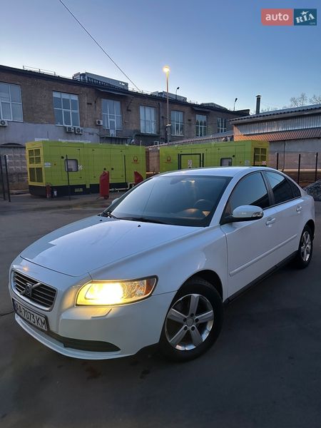 Седан Volvo S40 2008 в Киеве