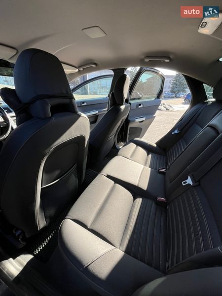 Седан Volvo S40 2010 в Шепетовке