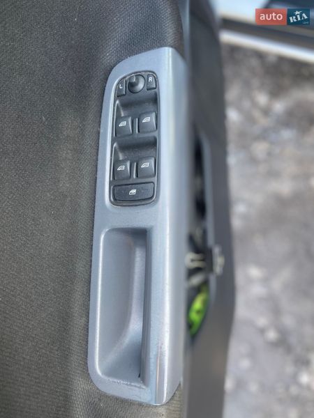 Седан Volvo S40 2012 в Калиновке