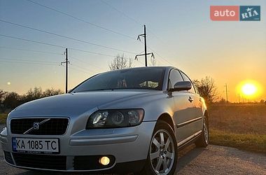 Седан Volvo S40 2006 в Киеве