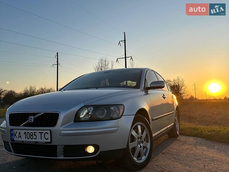 Седан Volvo S40 2006 в Киеве