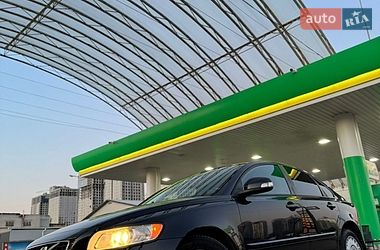 Седан Volvo S40 2011 в Киеве