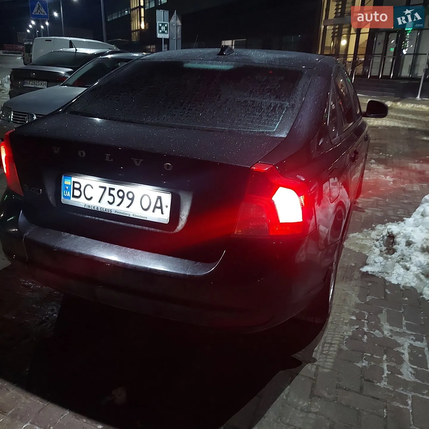2011 Volvo S40 - фото 1