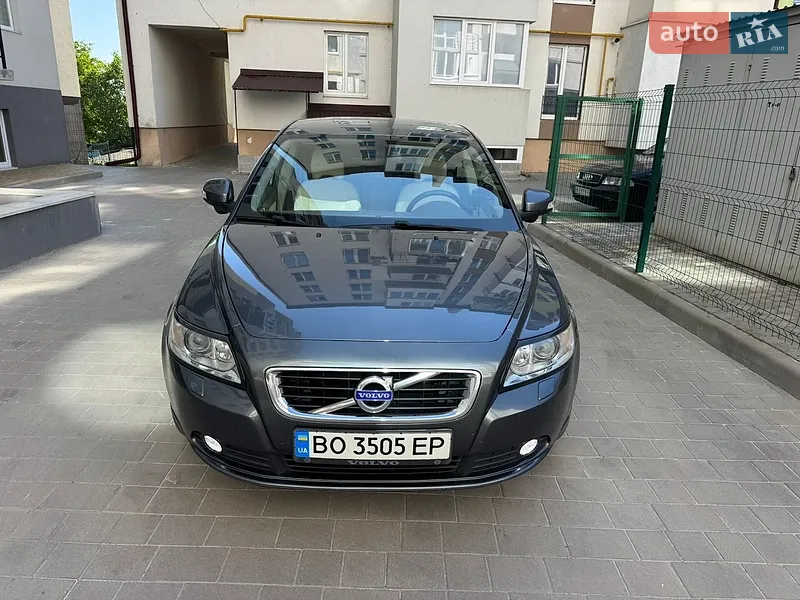 Volvo S40 2011