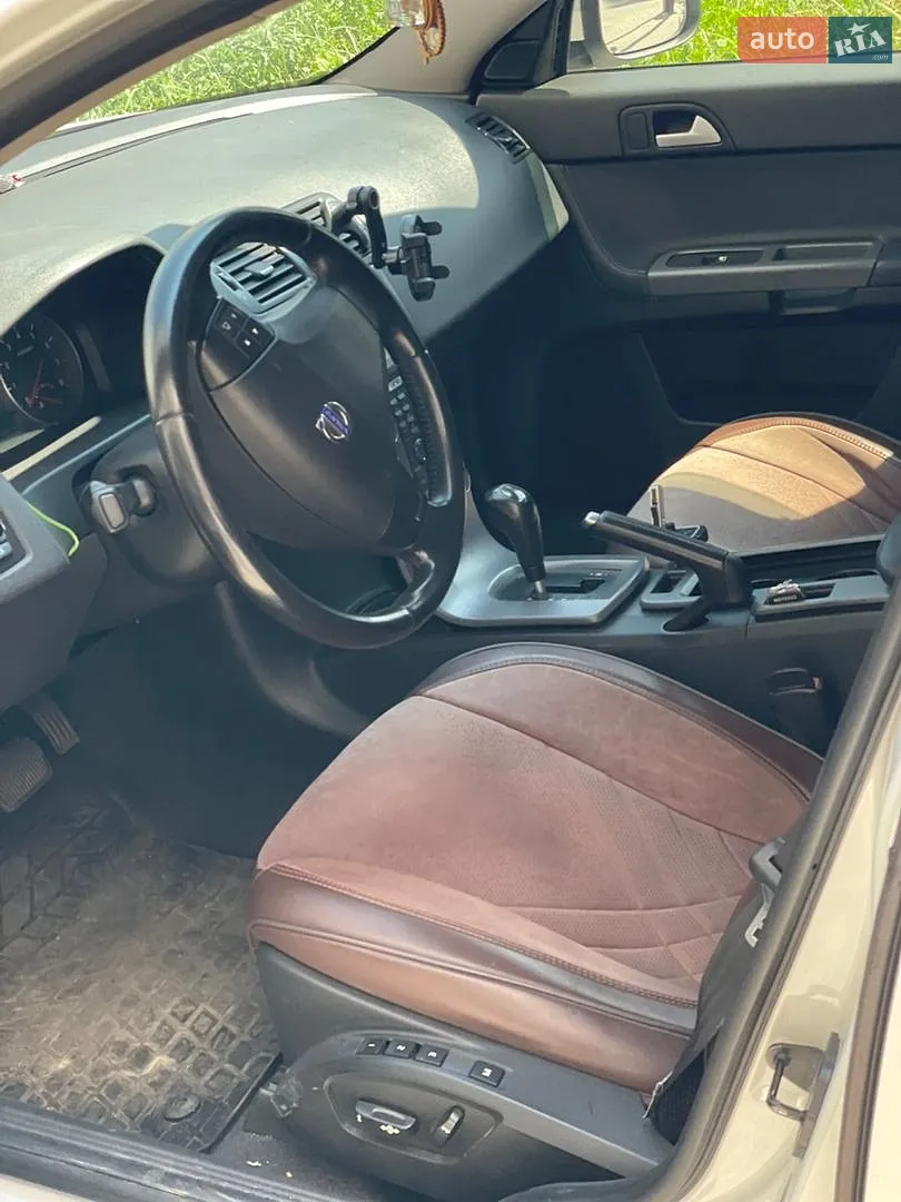 2011 Volvo S40 - мініатюра 4