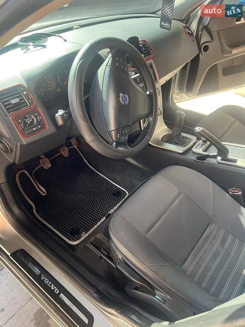 2011 Volvo S40 - мініатюра 20