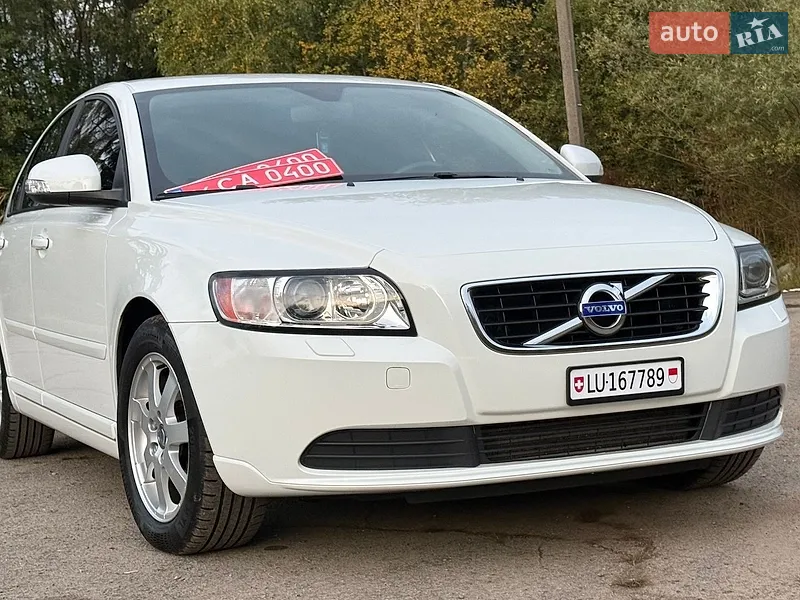 Volvo S40 2011