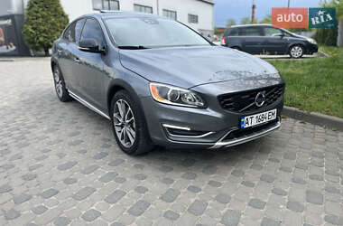 Седан Volvo S60 Cross Country 2016 в Ивано-Франковске