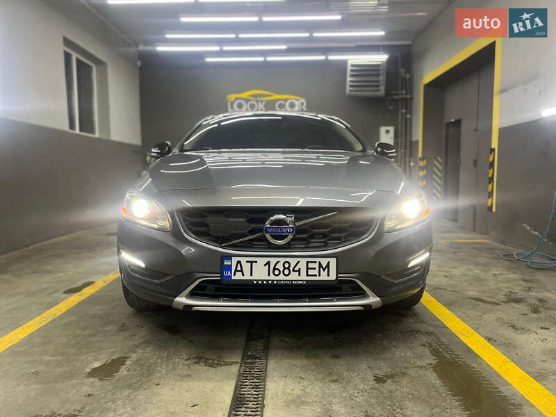 Седан Volvo S60 Cross Country 2016 в Ивано-Франковске