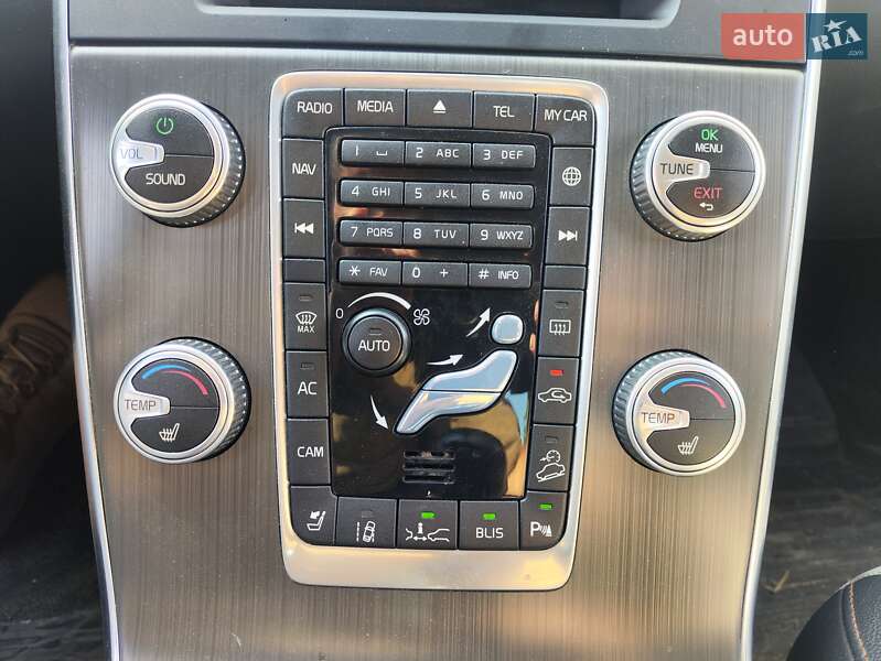 Седан Volvo S60 Cross Country 2015 в Одессе