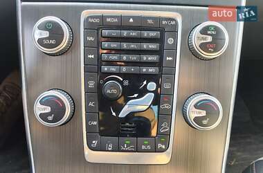 Седан Volvo S60 Cross Country 2015 в 