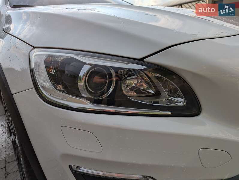 Седан Volvo S60 Cross Country 2016 в Тернополе