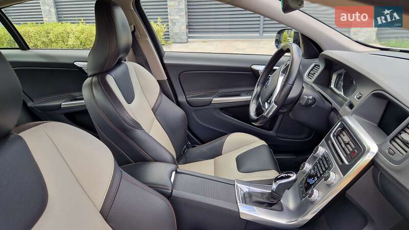 Седан Volvo S60 Cross Country 2017 в Києві фото 6 Седан Volvo S60 Cross Country 2017 в Києві