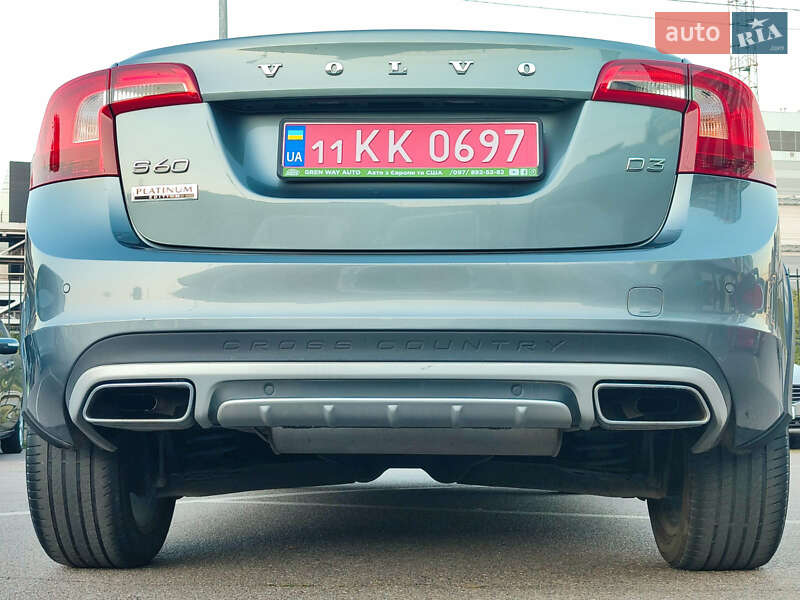 Седан Volvo S60 Cross Country 2018 в Киеве