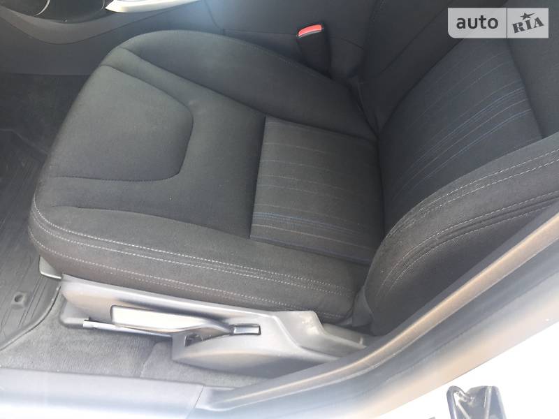 Седан Volvo S60 2011 в Днепре