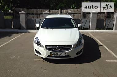 Седан Volvo S60 2013 в Киеве