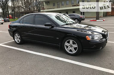 Седан Volvo S60 2004 в Харкові