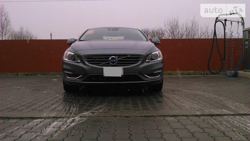 Седан Volvo S60 2016 в Хусті