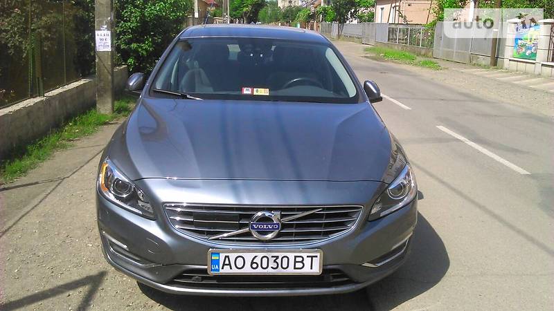 Седан Volvo S60 2016 в Хусті