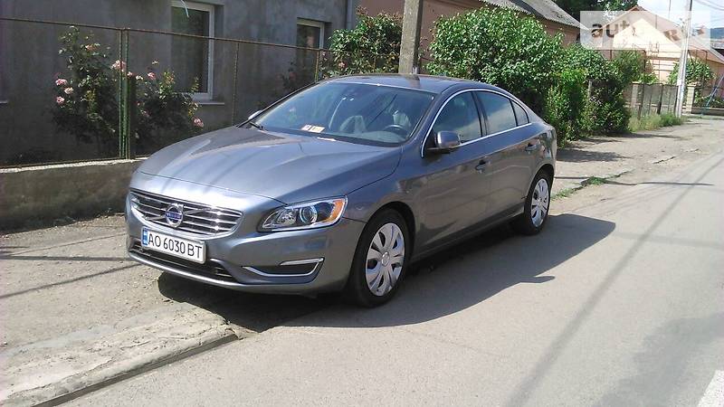 Седан Volvo S60 2016 в Хусті
