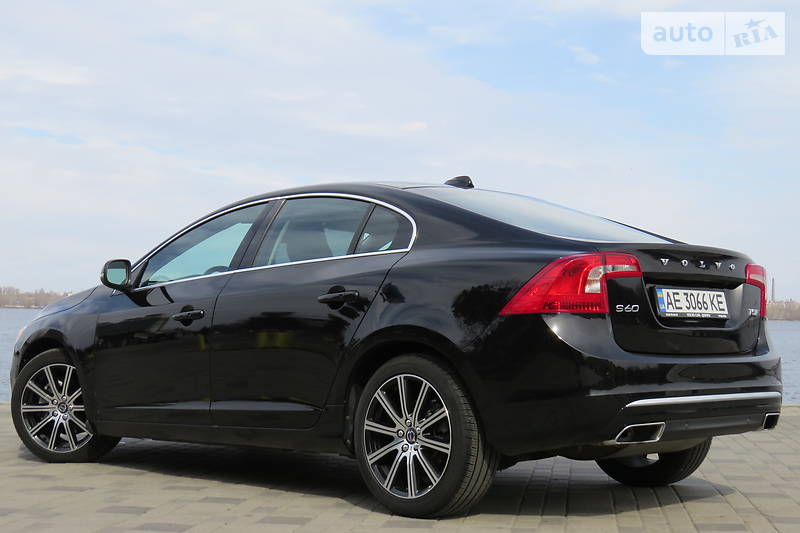 Седан Volvo S60 2017 в Дніпрі