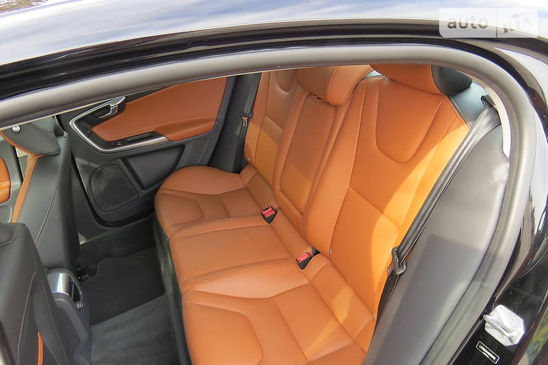 Седан Volvo S60 2017 в Дніпрі