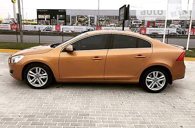 Седан Volvo S60 2011 в Киеве