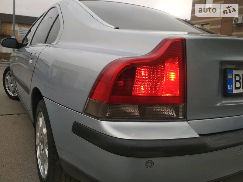 Седан Volvo S60 2002 в Сумах