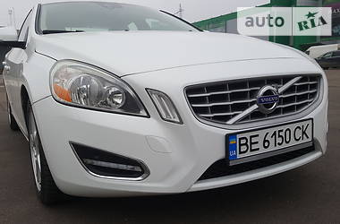 Седан Volvo S60 2012 в Киеве